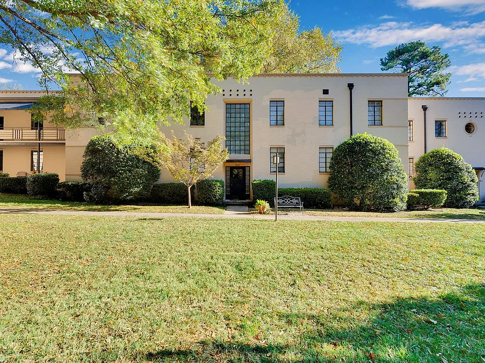 1121 Myrtle Ave #65