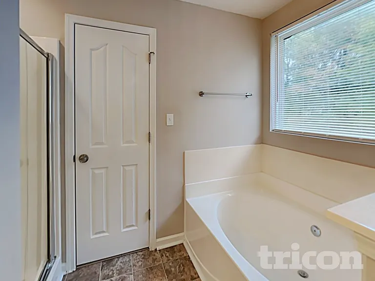 4531 Keeneland Ln — Photo 8