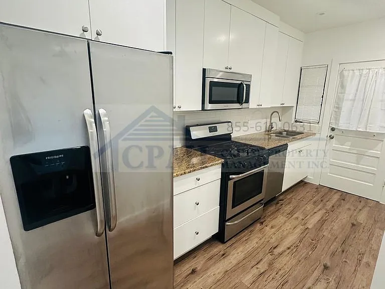 120 N Palmway — Photo 13