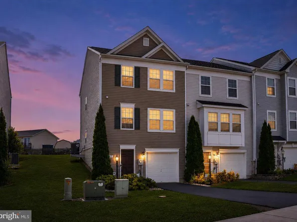 87 Kensington Terrace Dr, Martinsburg, WV 25405