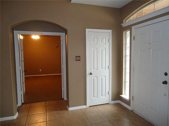 2nd image of 10976 La Grange Dr