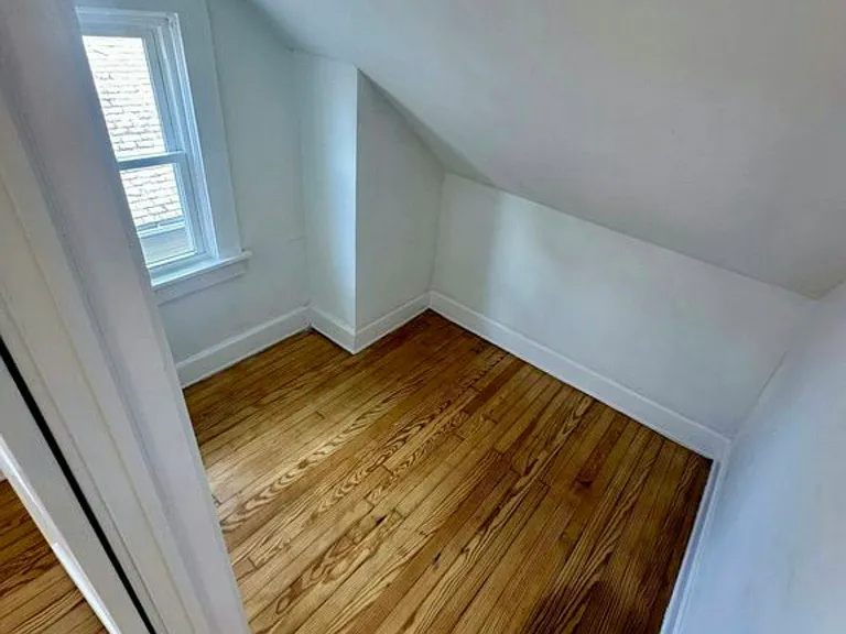 1278 W 102nd St #3 — Photo 9