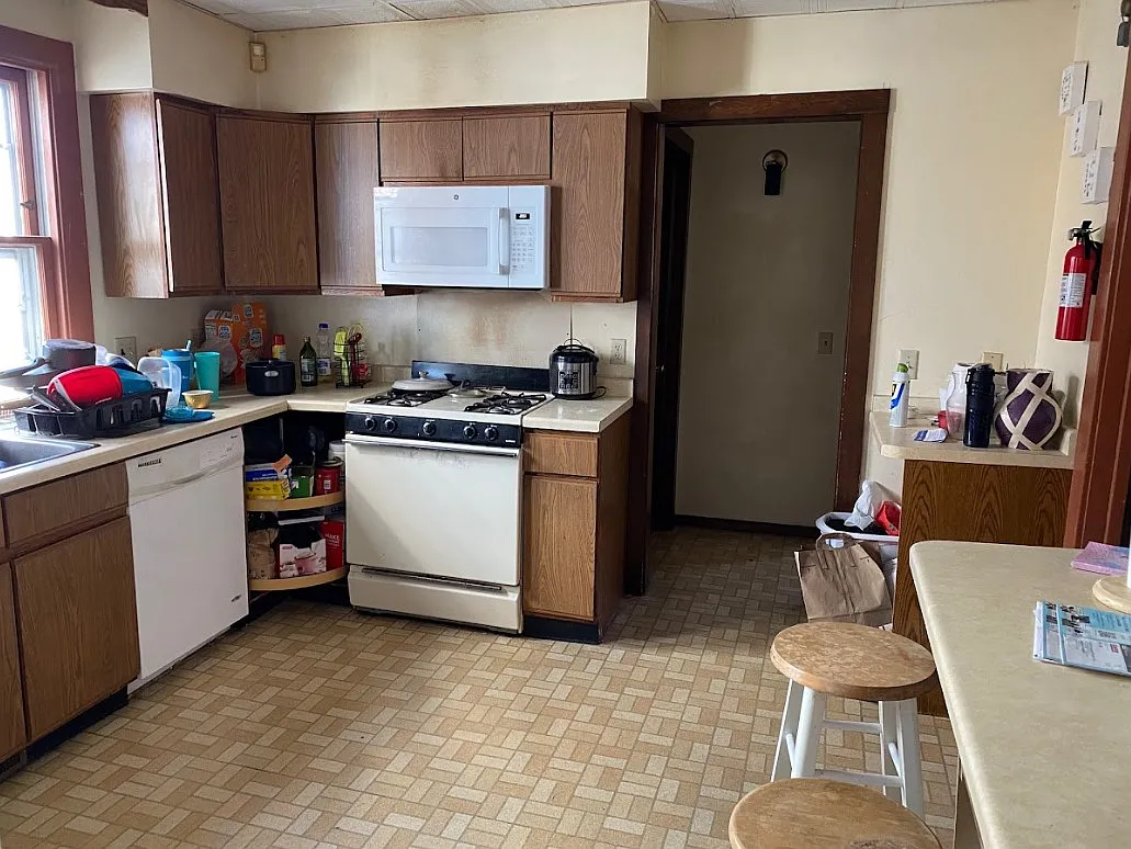 5 bed, 2.0 bath, $4,000 — Photo 3
