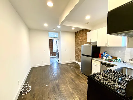Rented by Douglas Elliman | media 2