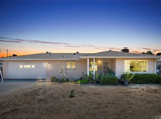 1043 Oak Dr, Vista, CA 92084