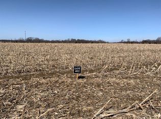 567 Maple Point Ct, Wilmington, OH 45177