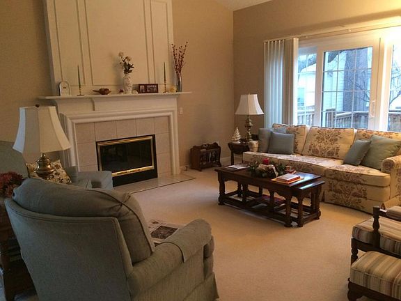 3rd image of 39558 Muirfield Ln #39558