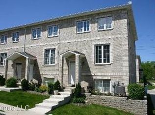 183 NE River Rd #UNI2, Des Plaines, IL 60016