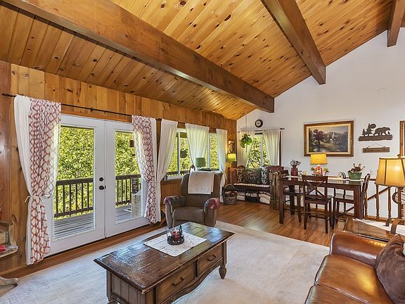 4th image of 22318 Briarwood Ln