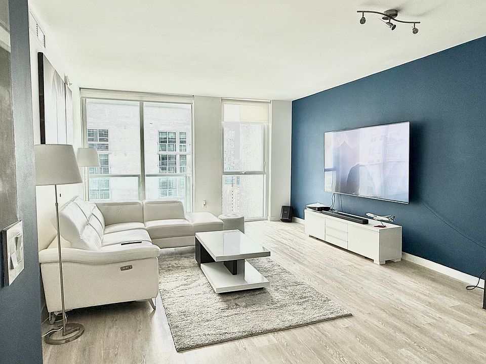 1st image of 253 NE 2nd St APT 2904