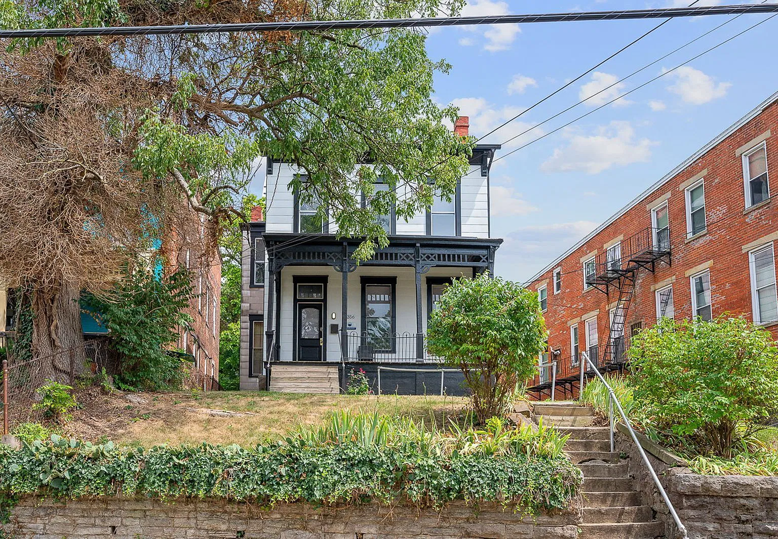 6 bed, 3.0 bath, $4,195 — Photo 1