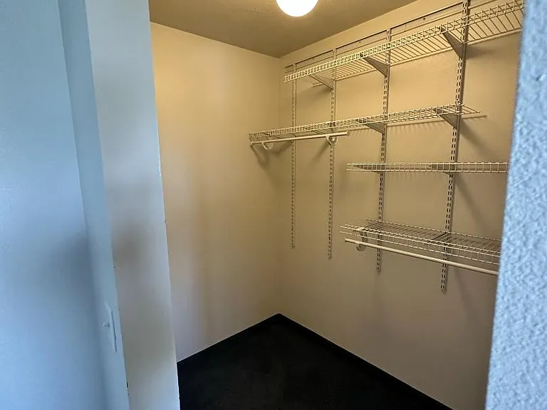 Unit Photo