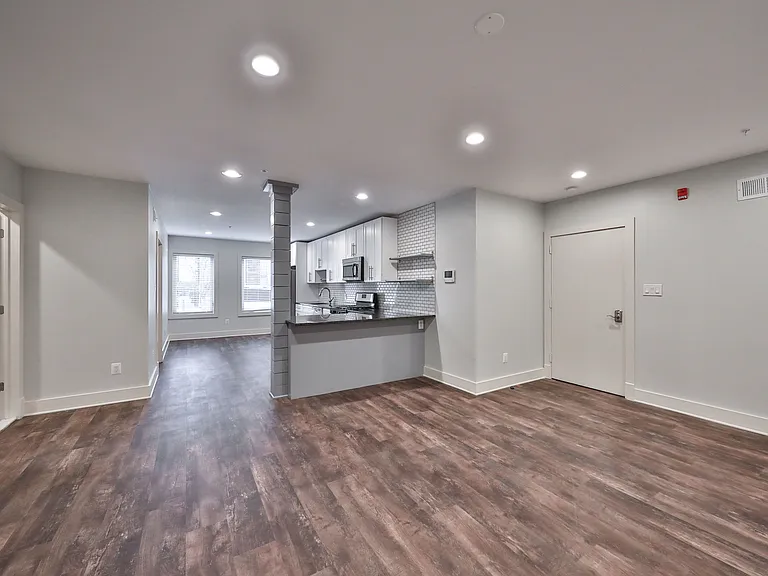 1322 N Franklin St #1 — Photo 32