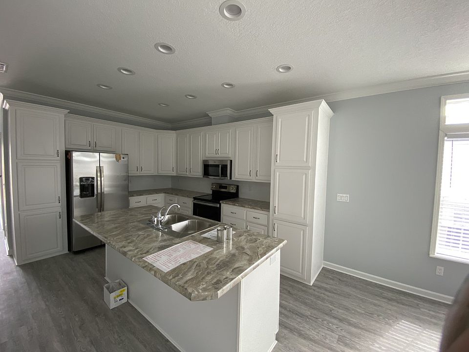 2nd image of 458 Cary Ln #240