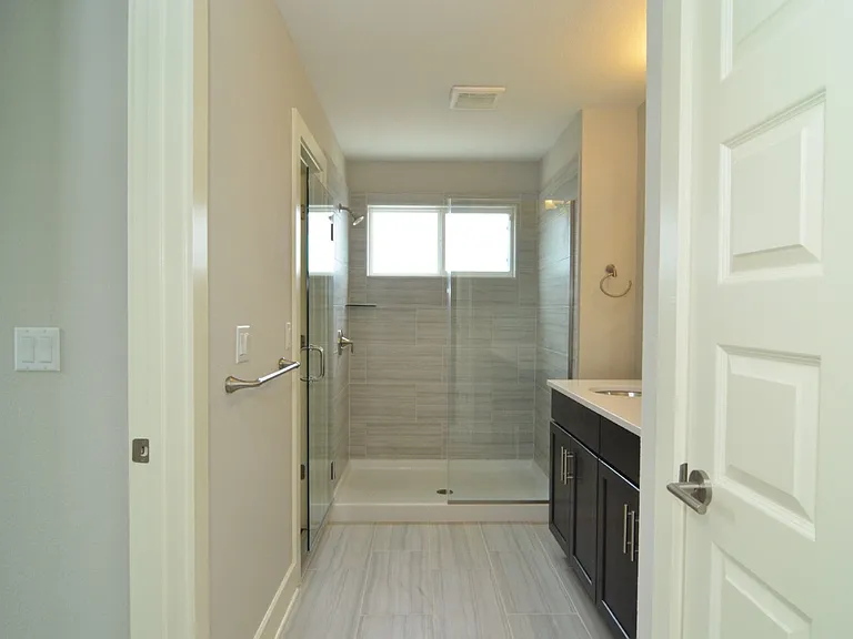 1916 Cleese Dr — Photo 34
