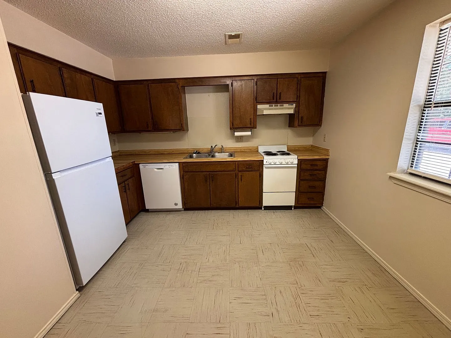 311 N Joplin, Apt 1-7 — Photo 3
