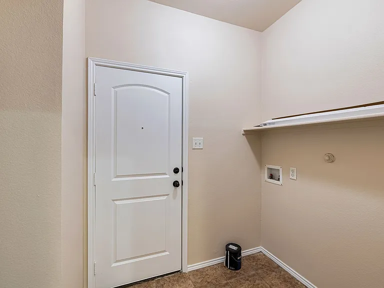 332 Schirra Ct — Photo 18
