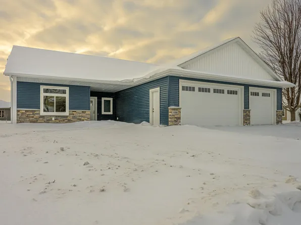 1308 Sherwood St SE, Hutchinson, MN 55350