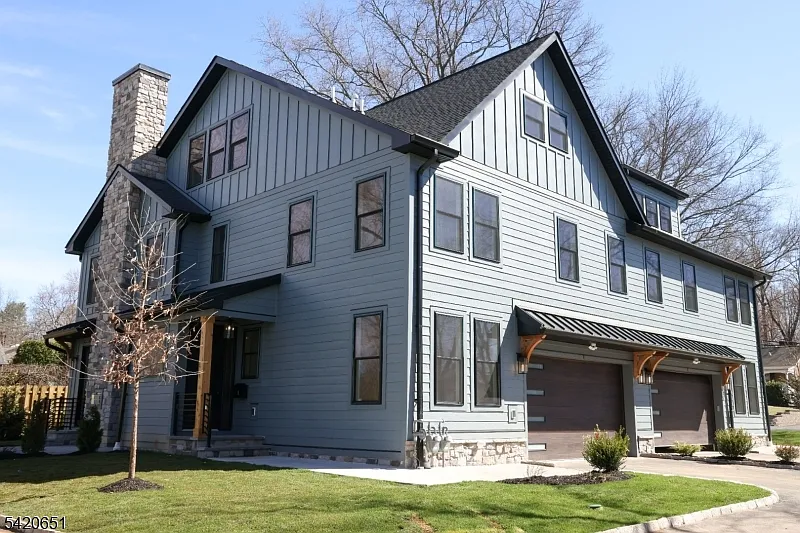 491 Central Ave #1 photo 1
