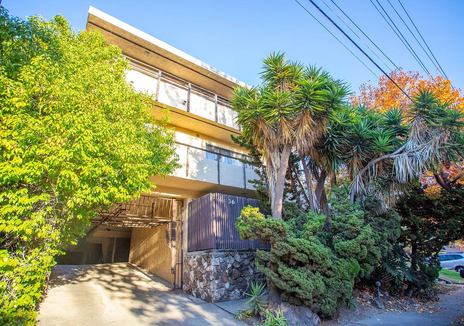 36 Moss Avenue — Photo 1