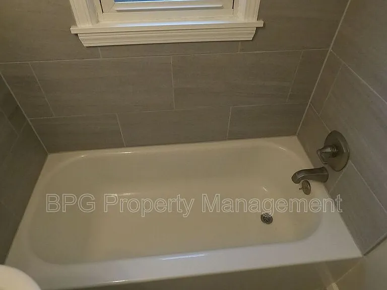 394 Jackson St #106 — Photo 10