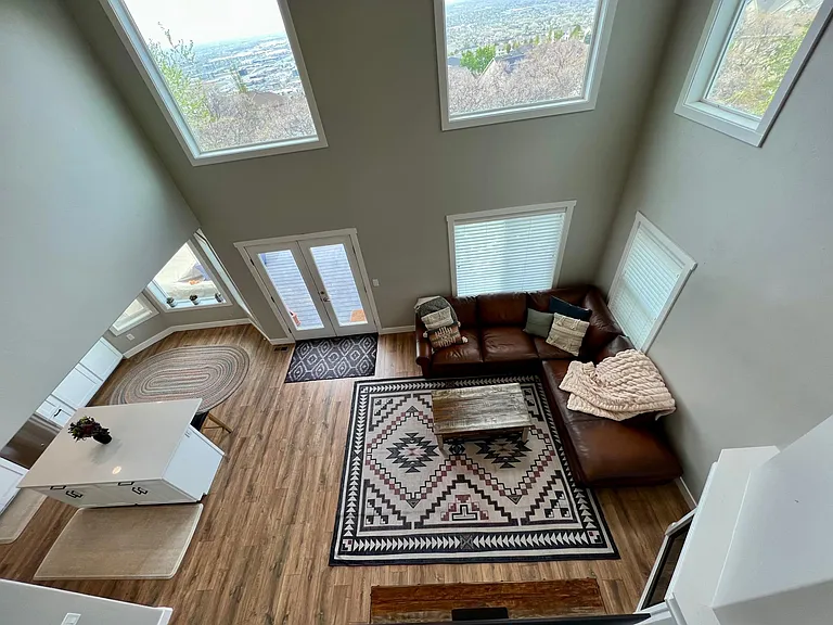 339 E Manti Dr — Photo 8