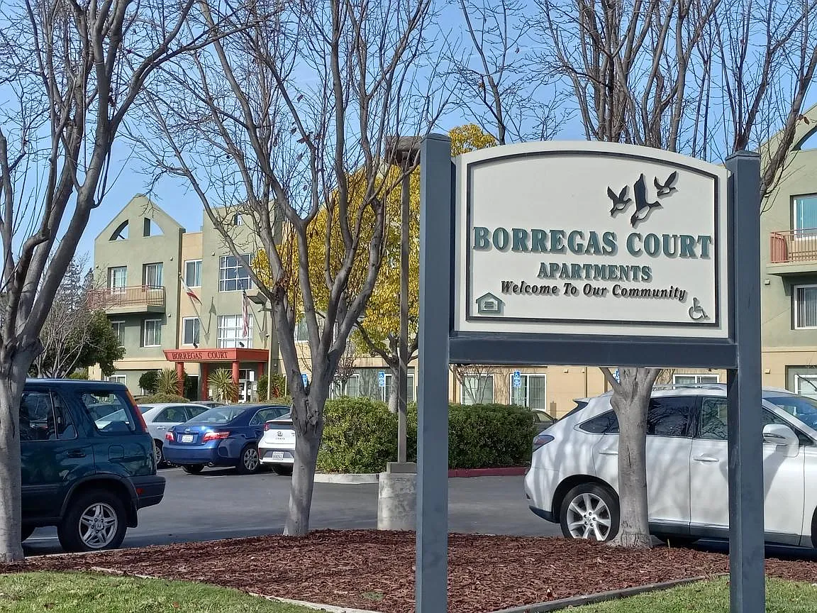 Borregas Court Apartments — Photo 1