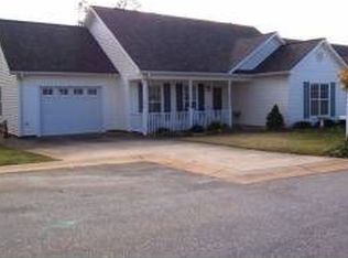 100 Cedar Ridge Cir, Winston Salem, NC 27127