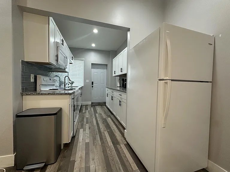 1123 Sidney St — Photo 10