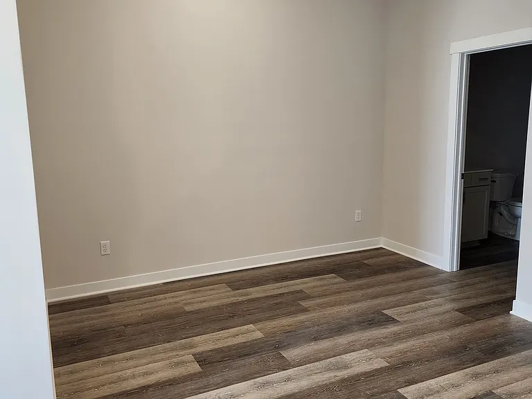121 Main St S #2C — Photo 5