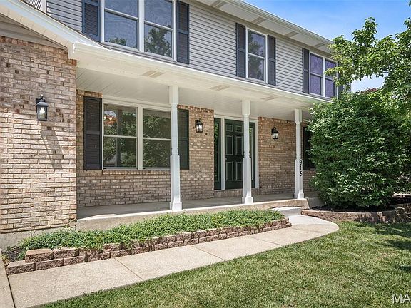3rd image of 915 Hunter Chaise Dr