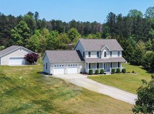 2124 Fawn Glen Cir, Lapeer, MI 48446