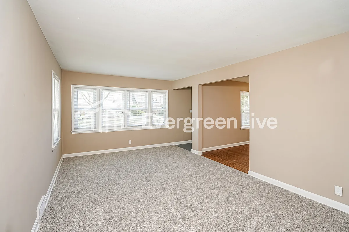 Building Photo - 4129 N 48th St
