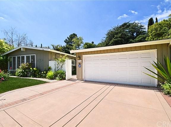 5th image of 27643 Conestoga Dr