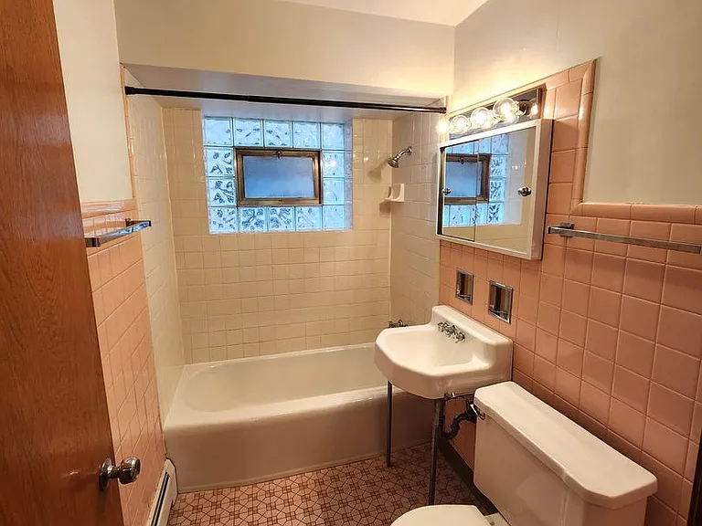JER & Associates 2320 — Photo 3