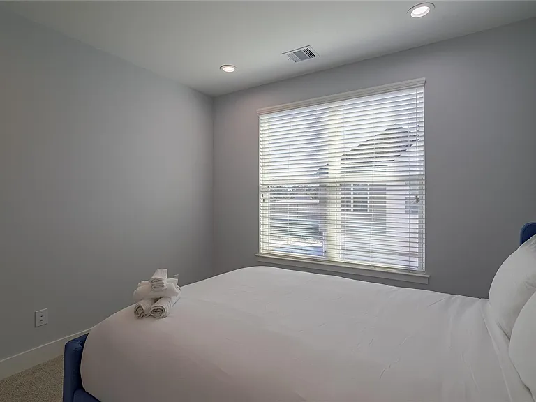 1854 W Tidwell Rd — Photo 14