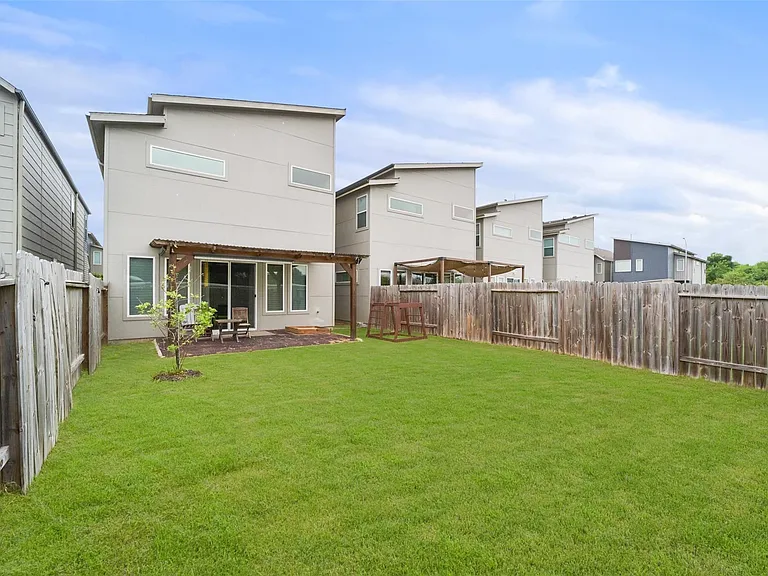 6809 Rocinante Ln — Photo 28