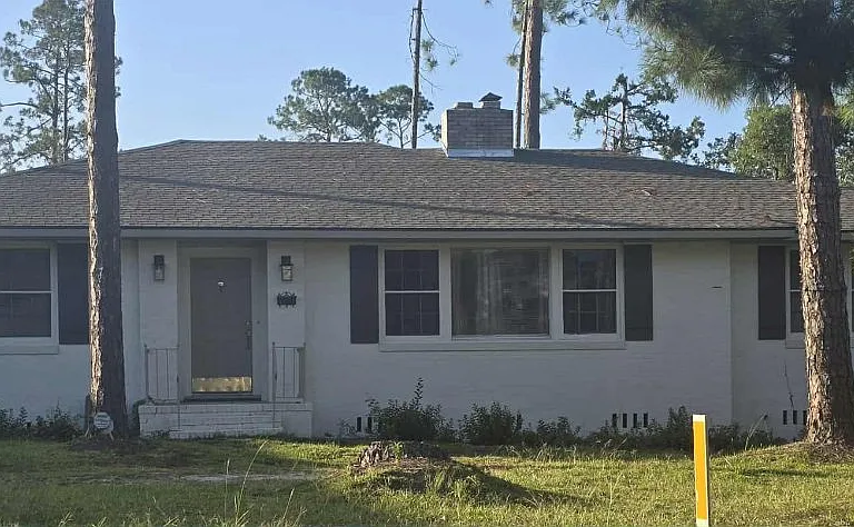405 Woodrow Wilson Dr — Photo 1