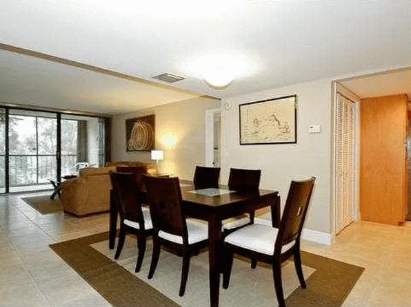 16251 Golf Club Rd APT 309, Fort Lauderdale, FL 33326