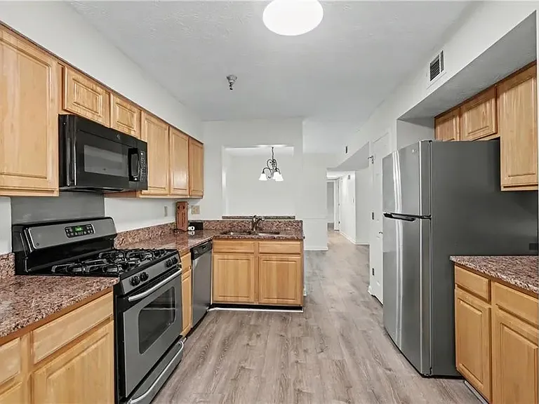 3960 Riverlook Pkwy SE #203 — Photo 7