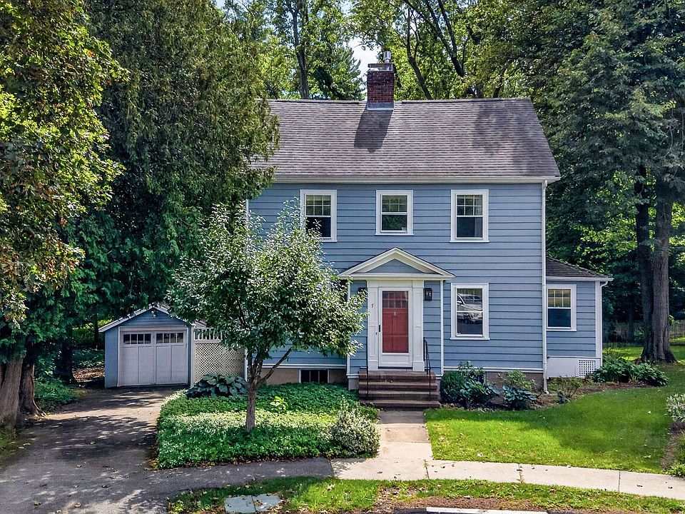 1st image of 7 Dexter Rd
