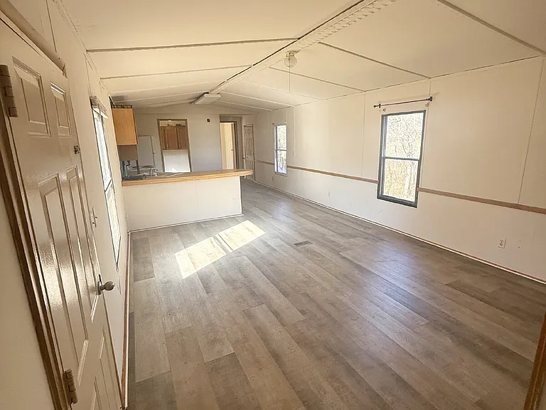 169 Walnut Valley Ln — Photo 5