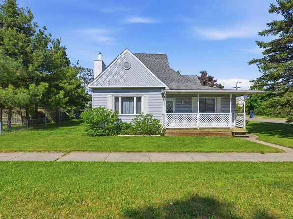 502 S Court Ave, Gaylord, MI 49735