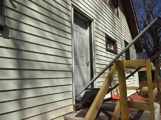 2nd image of 3318 Remington Ave