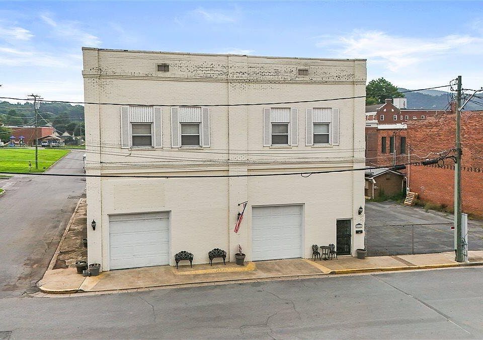 1st image of 214 Union St