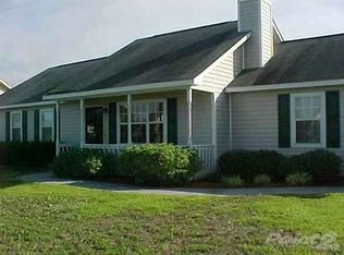 110 Parnell Rd, Hubert, NC 28539