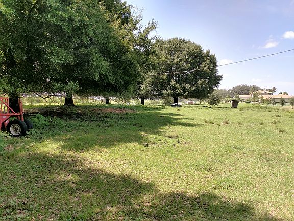 4th image of Bayhead Road