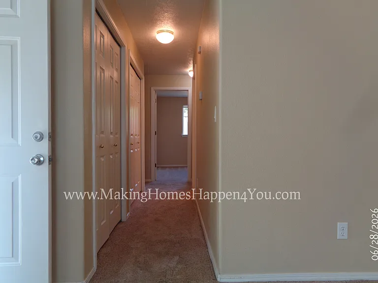 260 SW Oregon Trail Dr — Photo 20