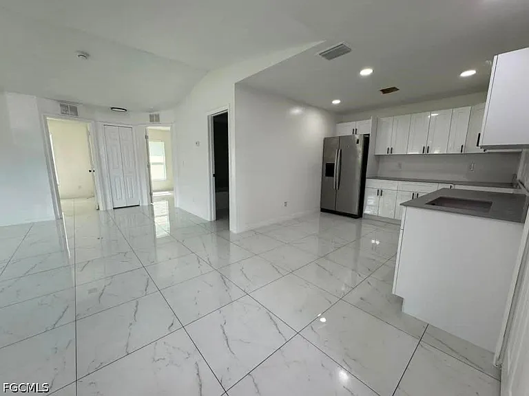 734 Ichabod Ave S — Photo 3