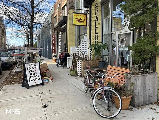 Rented by MNS | media 1